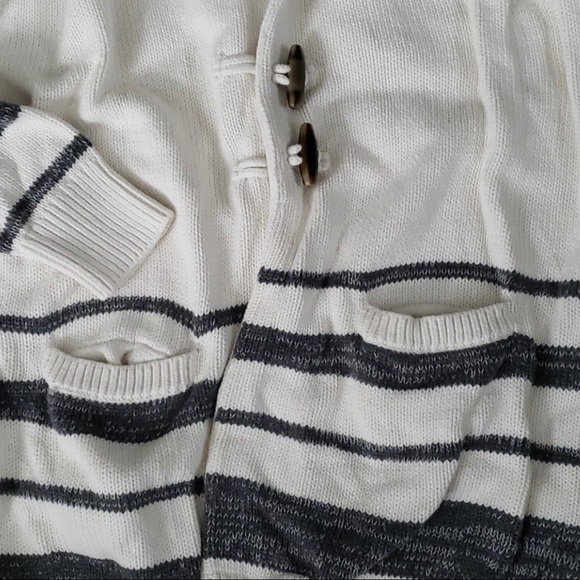 Beautiful Gap Sweater XL - Picture 4 of 4